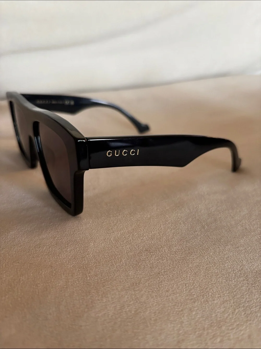 Gucci Black Square Sunglasses with Burgundy Case and Pouch